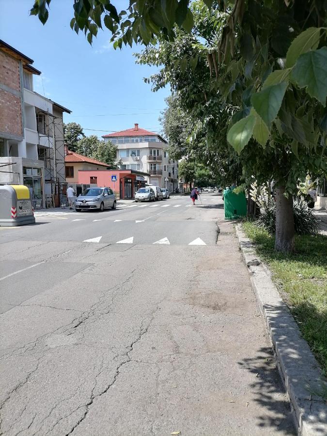 White Home-Apartament Burgas Extérieur photo