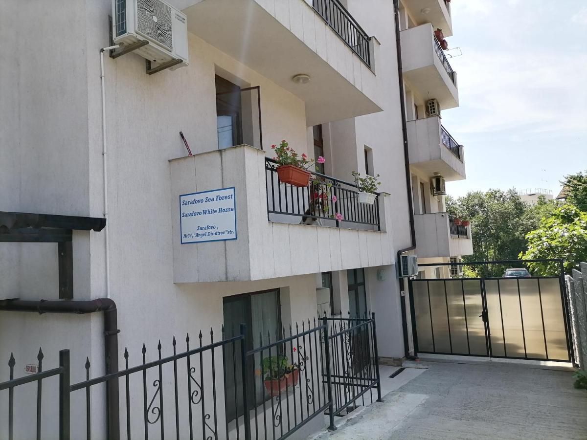 White Home-Apartament Burgas Extérieur photo