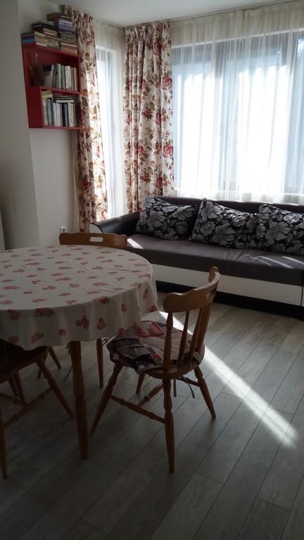 White Home-Apartament Burgas Extérieur photo